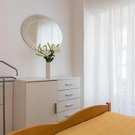 Apartment In City Center شقة